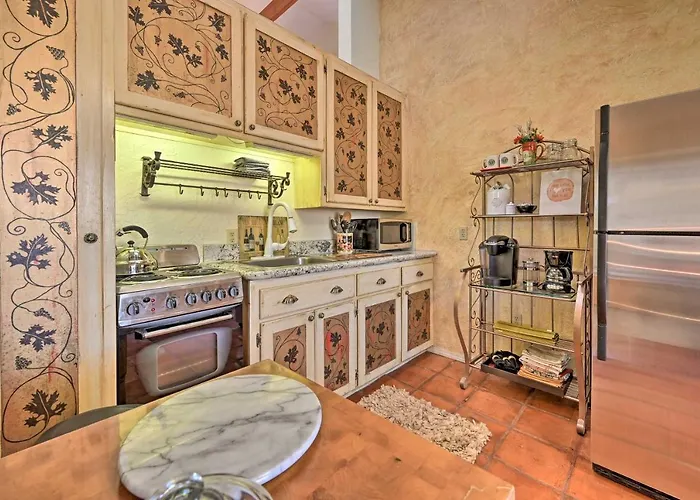 Holiday home Vineyard Views & Sauna At Cornville Home! *